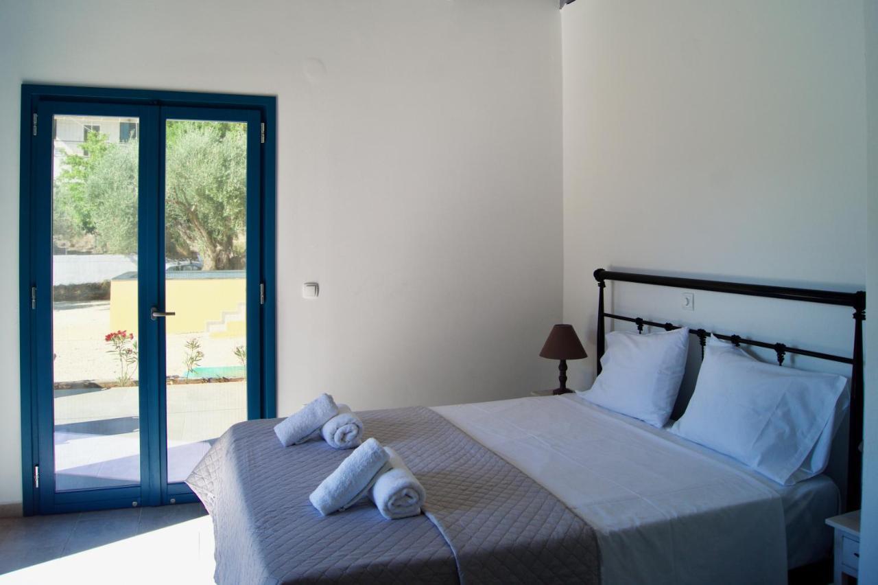 Throisma Studios With Private Pool & Parking Asos Bagian luar foto