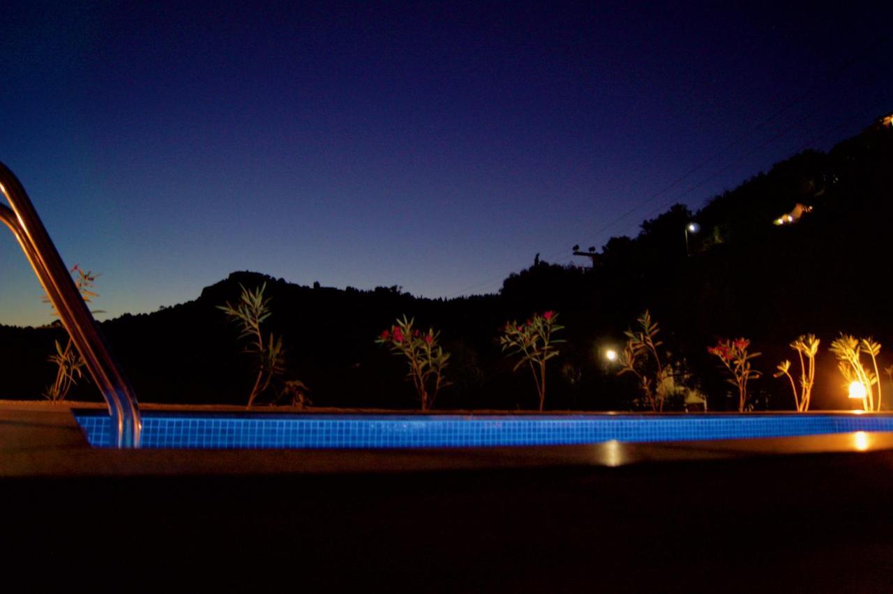 Throisma Studios With Private Pool & Parking Asos Bagian luar foto